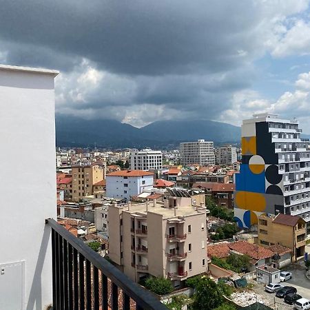 Eq Apartaments Tirana Bagian luar foto